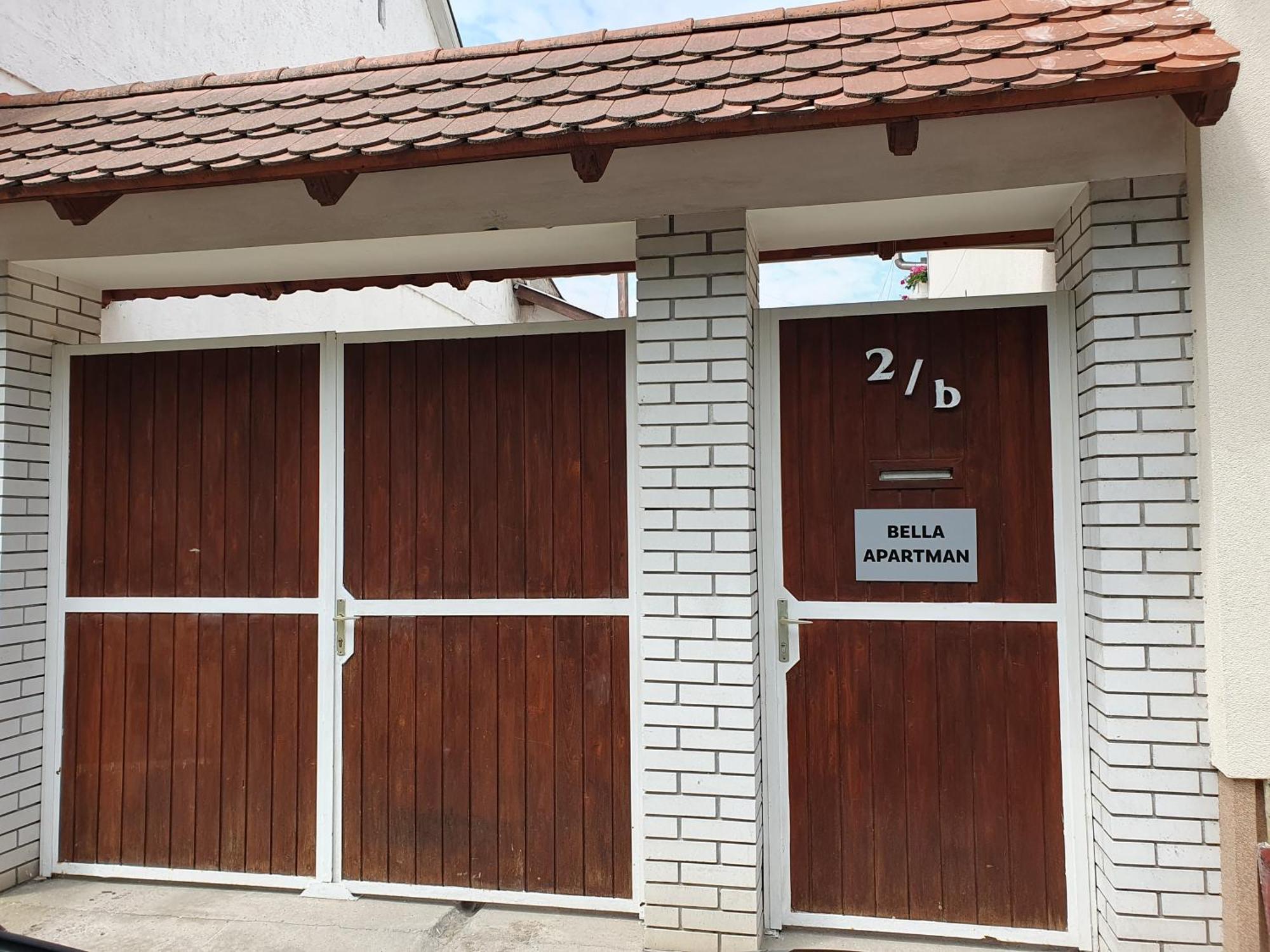 Bella Apartman Seghedin Exterior foto